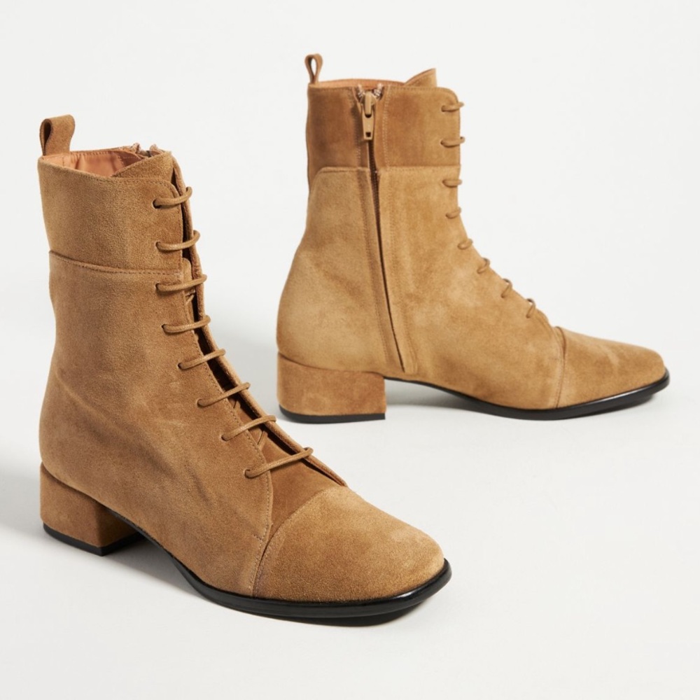 Naguisa Lace-Up Ankle Boots
